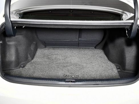 Used 2020 Lexus IS 300 image 19