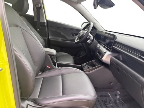 Used 2024 Hyundai Kona Limited image 15