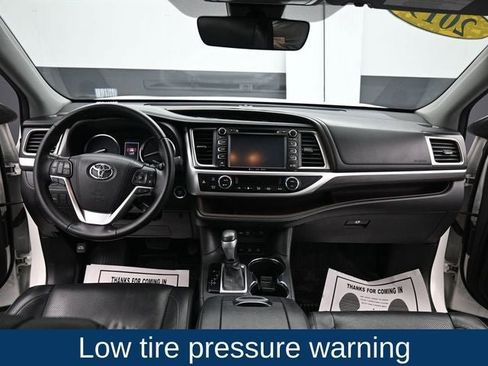 Used 2019 Toyota Highlander Limited image 19