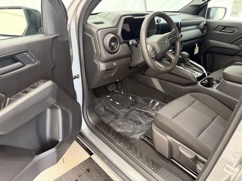 New 2026 Chevrolet Colorado Trail Boss AWD/4WD image 29