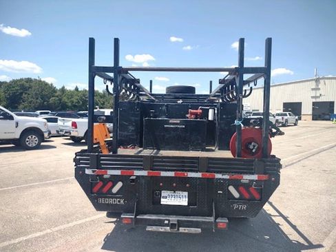 Used 2022 Ford F550 4x4 Crew Cab Super Duty w/ Power Equipment Group image 7