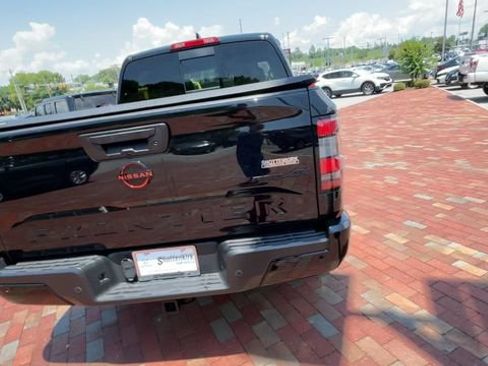 Used 2023 Nissan Frontier PRO-4X w/ Pro Convenience Package AWD/4WD image 8