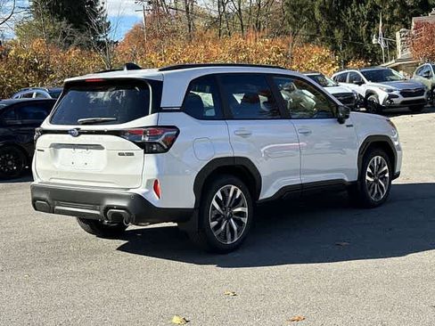 Certified 2025 Subaru Forester Touring AWD/4WD image 33