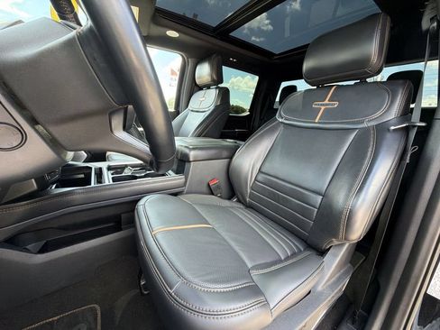 Used 2024 Ford F250 Platinum AWD/4WD image 12
