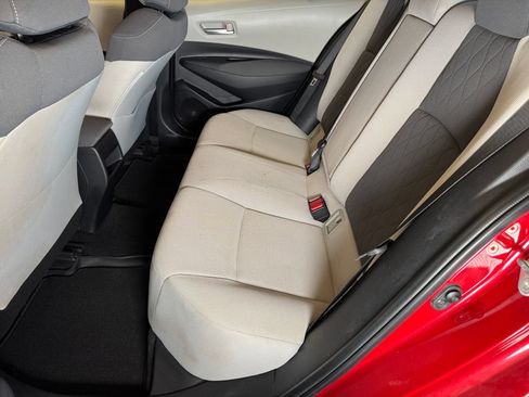 Used 2020 Toyota Corolla LE w/ Carpet Mat Package (TMS) FWD image 21