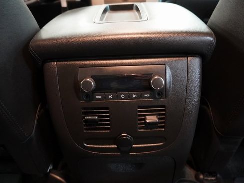 Used 2013 Chevrolet Avalanche LT w/ Suspension Package, Off-Road image 31