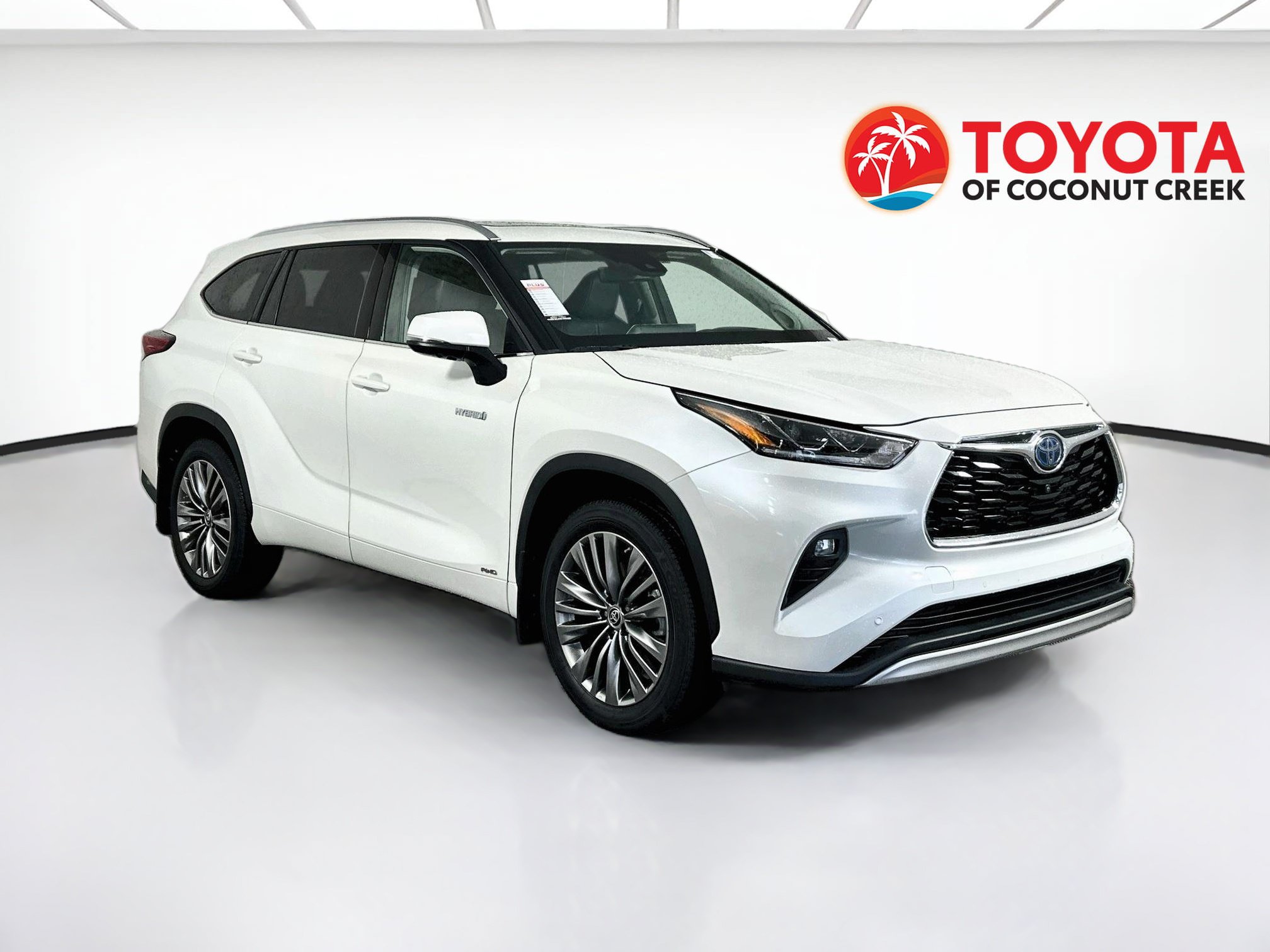 Used 2020 Toyota Highlander Platinum AWD/4WD image 1