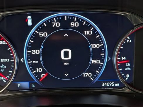 Used 2023 Chevrolet Traverse Premier AWD/4WD image 21