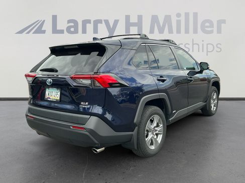 Used 2024 Toyota RAV4 XLE w/ Convenience Package AWD/4WD image 4