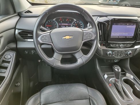 Certified 2020 Chevrolet Traverse LT image 11