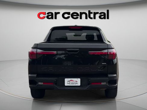 Used 2022 Hyundai Santa Cruz SEL w/ Cargo Package AWD/4WD image 4