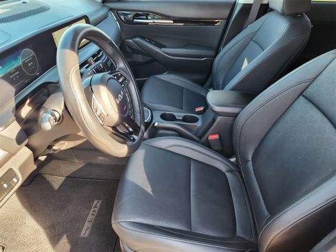 Certified 2024 Kia Seltos EX image 11