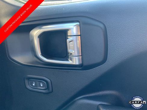 Certified 2022 Jeep Gladiator Willys image 48