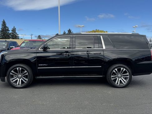 Used 2019 GMC Yukon XL Denali w/ Denali Ultimate Package AWD/4WD image 15