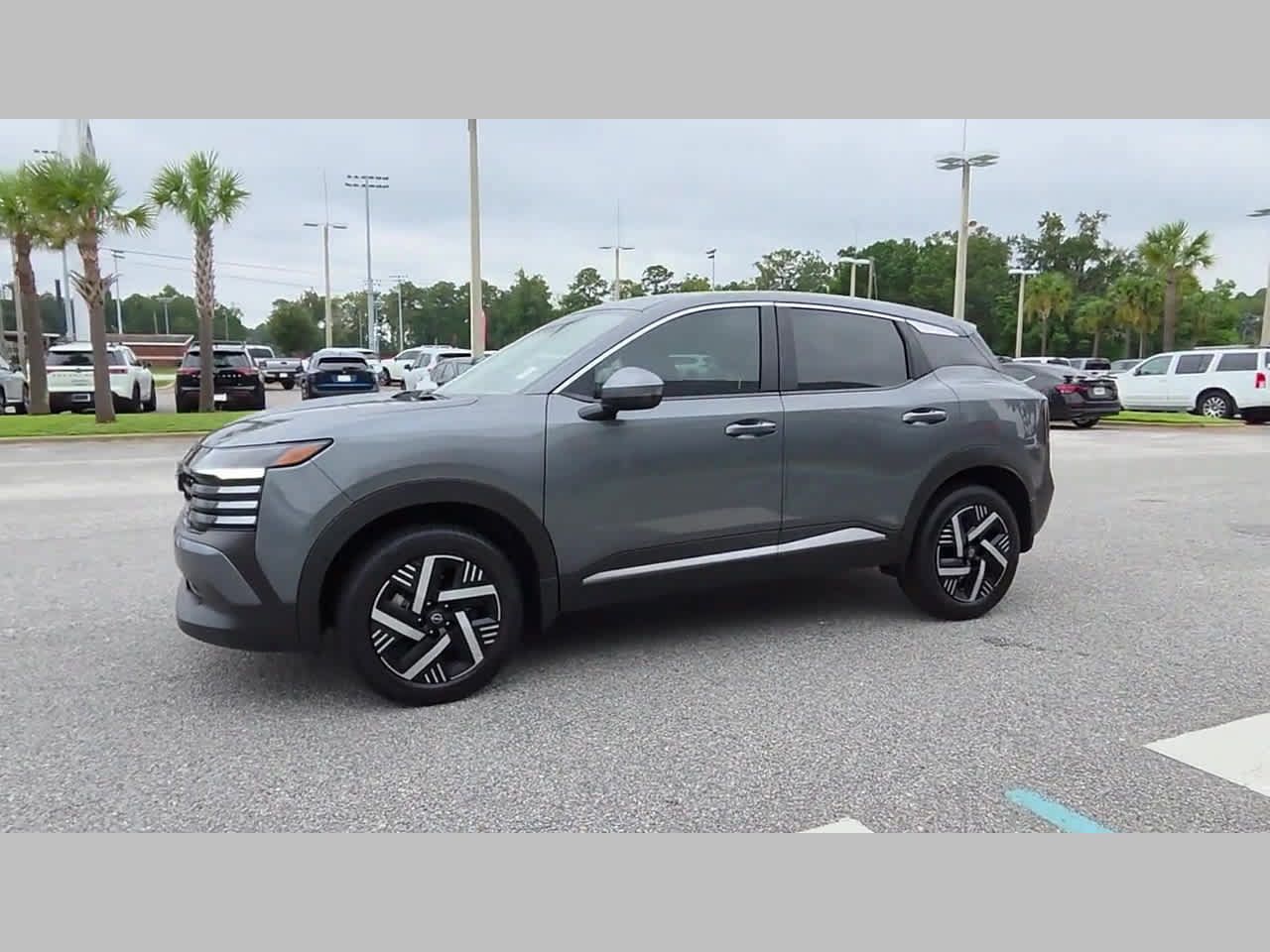 Used 2025 Nissan Kicks SV FWD image 22