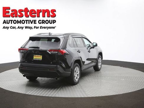 Used 2021 Toyota RAV4 LE image 38