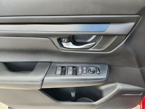 Certified 2025 Honda CR-V LX image 16