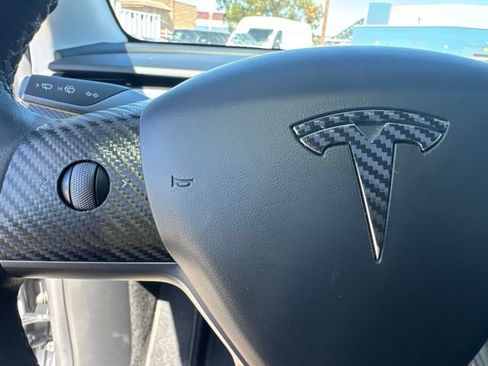 Used 2025 Tesla Model Y Performance AWD/4WD image 16