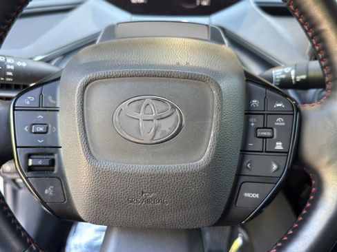 Used 2023 Toyota Prius Prime FWD image 16
