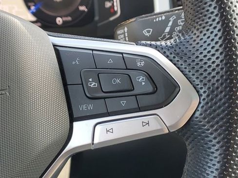 Used 2022 Volkswagen Atlas SEL Premium image 20