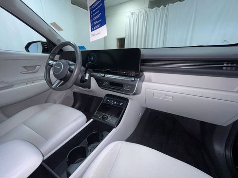 Used 2024 Hyundai Kona SEL w/ Convenience Package image 7