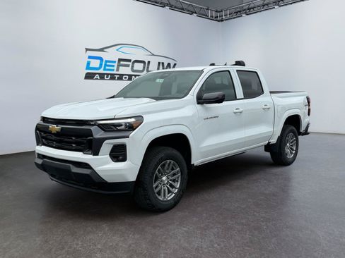 New 2026 Chevrolet Colorado LT w/ LT Convenience Package AWD/4WD image 7