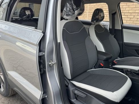 New 2026 Volkswagen Taos SE AWD/4WD image 11
