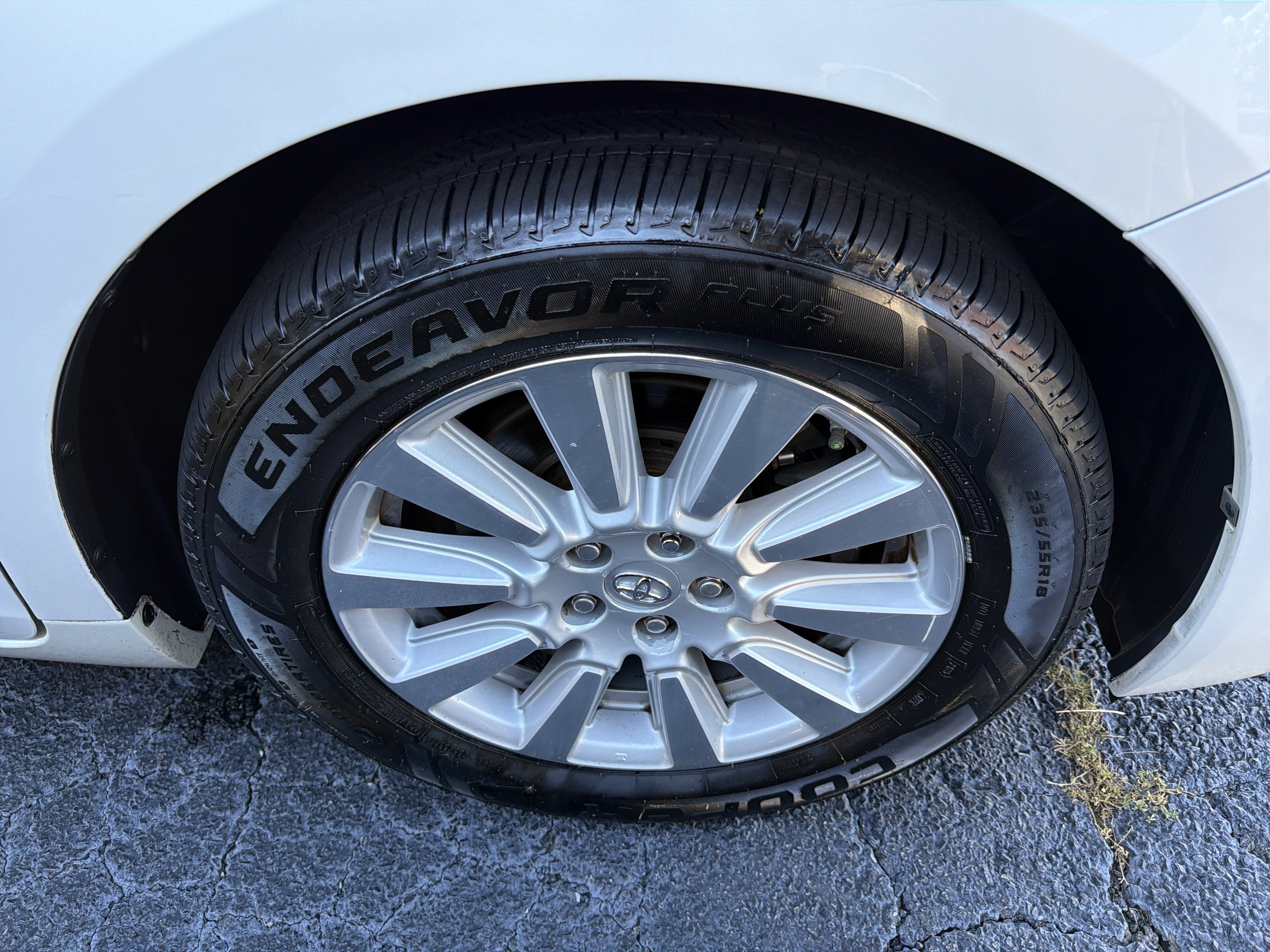 Used 2017 Toyota Sienna Limited Premium FWD image 9