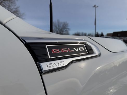 Used 2022 GMC Sierra 2500 Denali w/ Denali Ultimate Package image 19