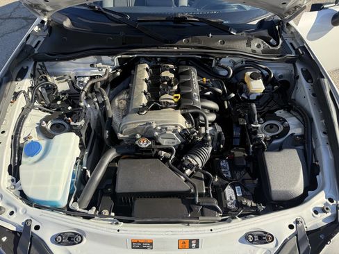 Used 2016 MAZDA MX-5 Miata Sport image 18