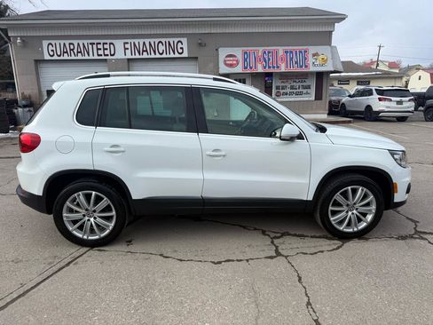 Used 2016 Volkswagen Tiguan SE image 8