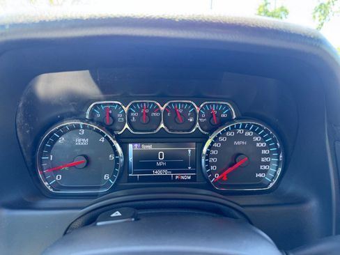 Used 2015 Chevrolet Suburban LTZ AWD/4WD image 23