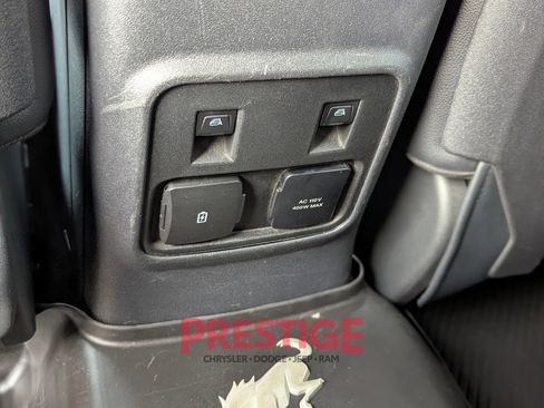 Used 2021 Ford Bronco Badlands image 29