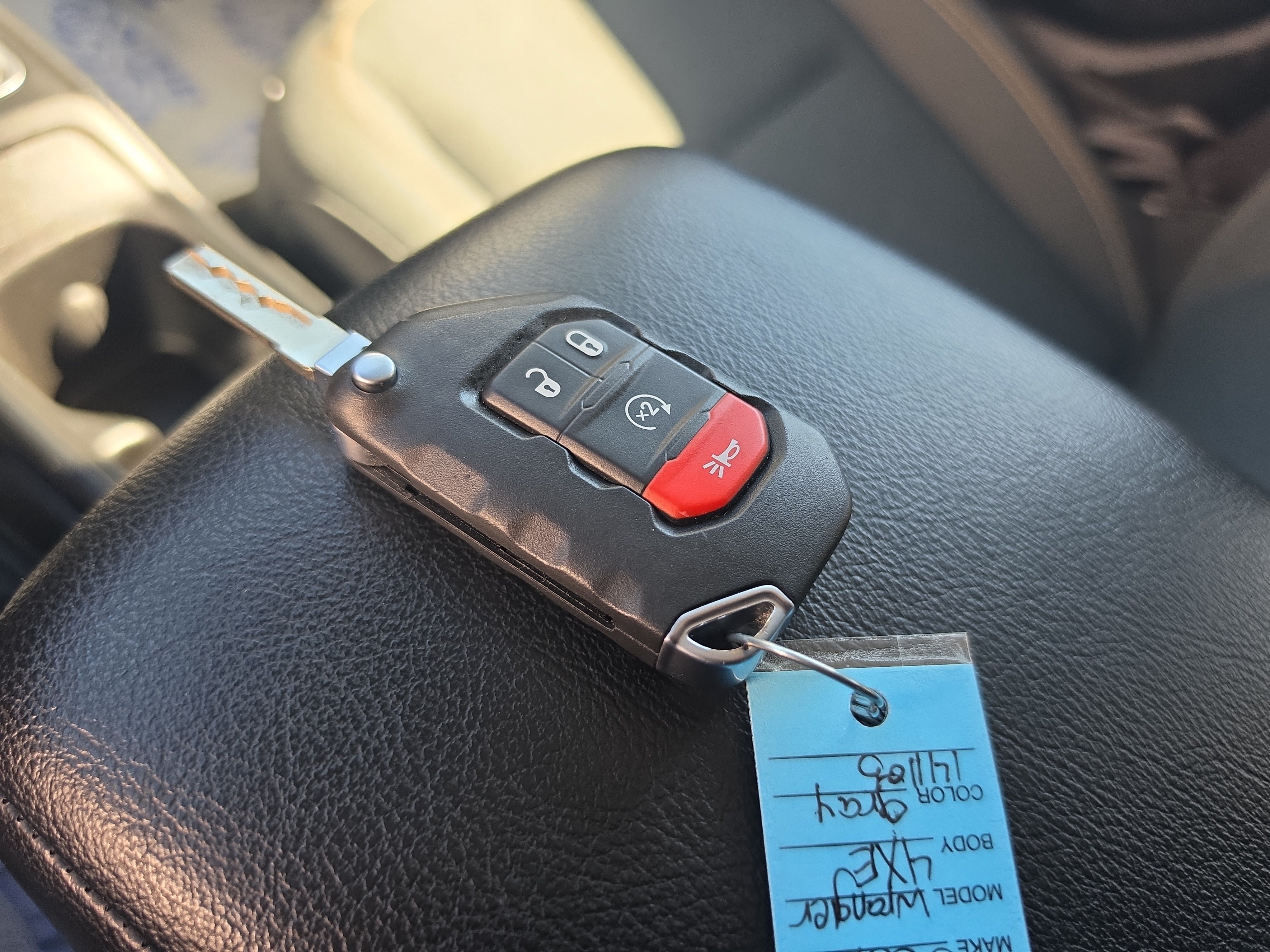 Used 2024 Jeep Wrangler Unlimited w/ Convenience Group AWD/4WD image 37