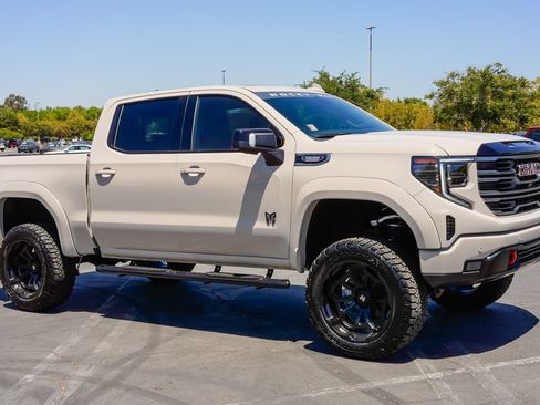 New 2026 GMC Sierra 1500 AT4 w/ AT4 Premium Package AWD/4WD image 6