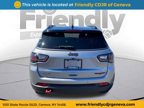 Used 2022 Jeep Compass Trailhawk w/ Trailhawk Elite Group image 6