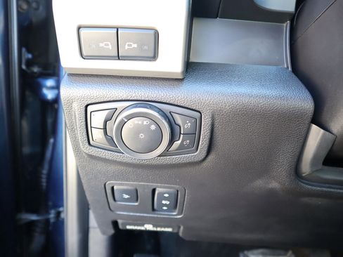 Used 2017 Ford F250 Lariat w/ Lariat Ultimate Package image 23