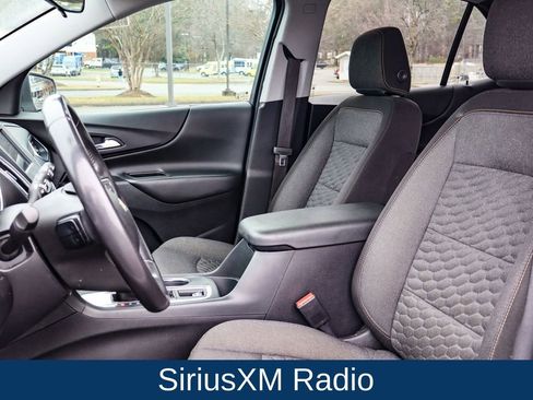 Used 2021 Chevrolet Equinox LT image 10