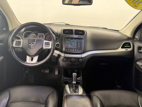 Used 2019 Dodge Journey GT w/ Nav & Sun Group FWD image 26
