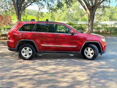 Used 2012 Jeep Grand Cherokee Laredo w/ Laredo E Group image 4