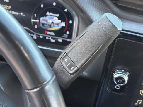 Used 2025 GMC Sierra 2500 Denali Ultimate AWD/4WD image 32