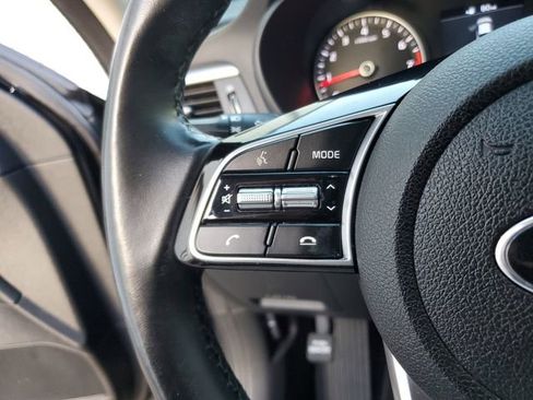 Used 2020 Kia Optima SE image 28