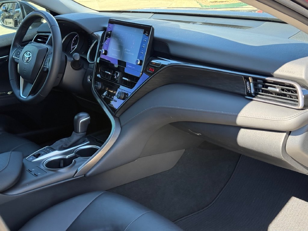 Certified 2021 Toyota Camry XLE FWD image 24