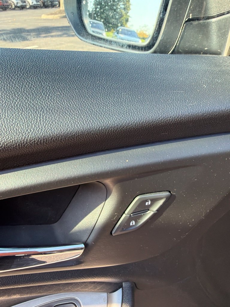 Used 2023 Chevrolet Malibu LT FWD image 12