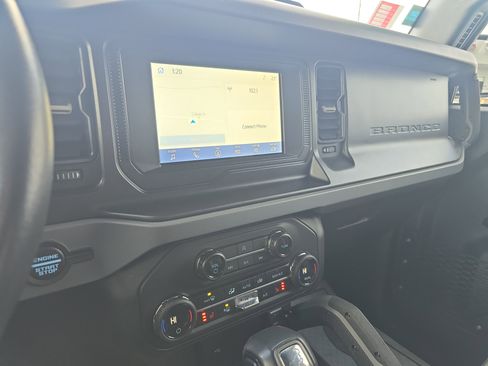 Used 2023 Ford Bronco Big Bend image 28