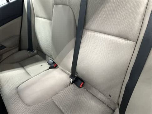 Used 2015 Honda Civic SE image 11