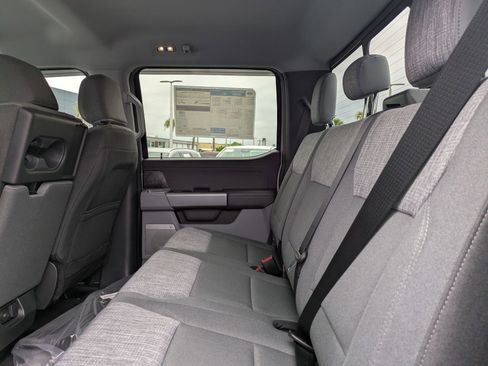 New 2026 Ford F250 XLT w/ XLT Premium Package AWD/4WD image 17