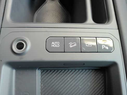 Used 2024 Kia EV9 Light Long Range RWD image 53