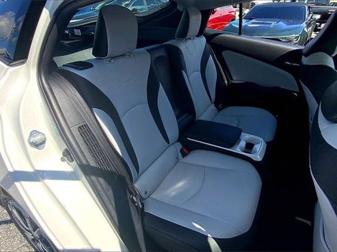 Used 2017 Toyota Prius Prime Premium image 15