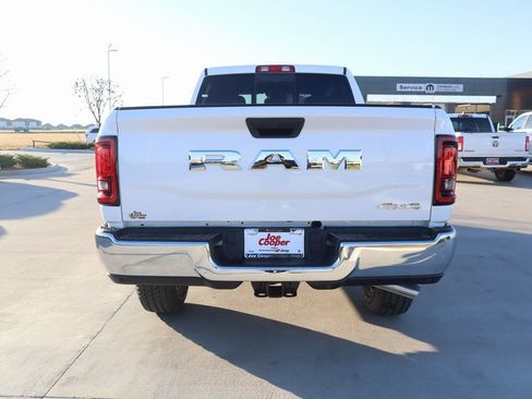 New 2026 RAM 2500 Tradesman AWD/4WD image 19